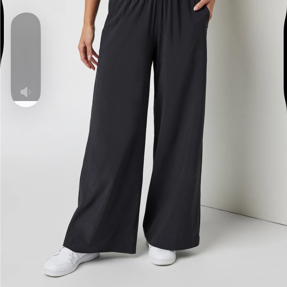 Vuori Villa Wide-Leg Pant